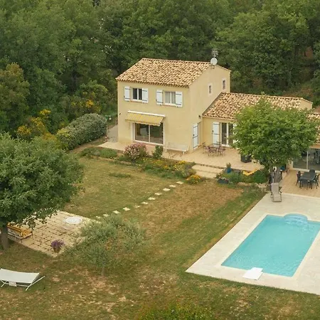 Villa Calme Avec Piscine A *