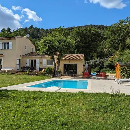 Calme Avec Piscine A *