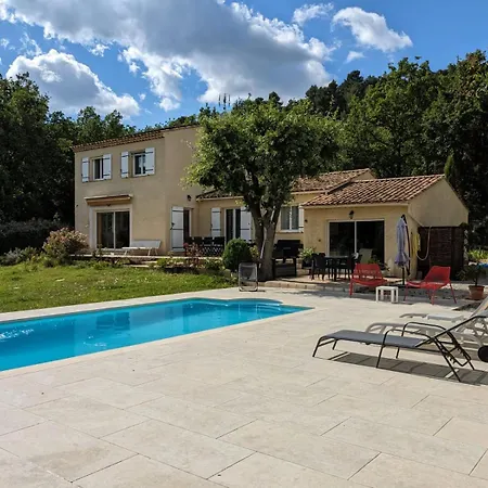 Calme Avec Piscine A Villa Greoux-les-Bains